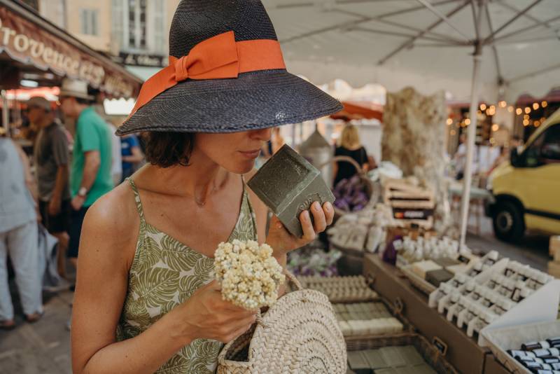 Market Food Tour & Tastings in Aix en Provence