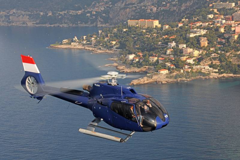 French Riviera: Private Helicopter Panoramic Tour & Wine Experience at Château de Berne